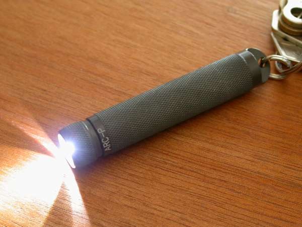 Arc-AAA LED flashlight
