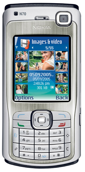 Nokia N70 front and back